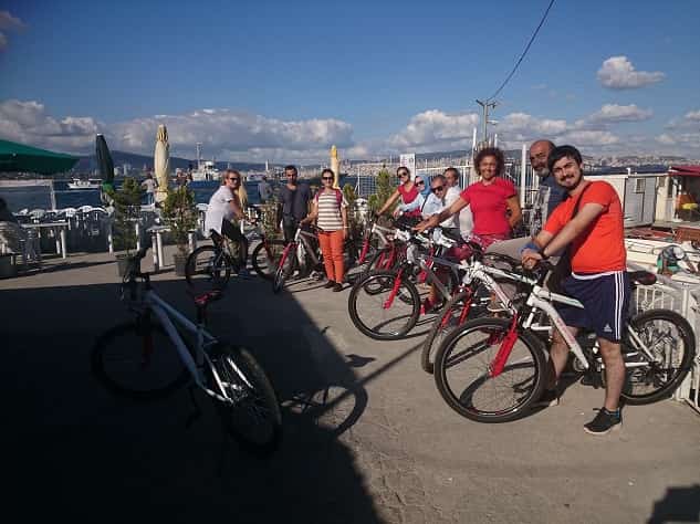 Adalar'da "Sağlıklı Yaşam" kapsamında bisiklet turu düzenledi