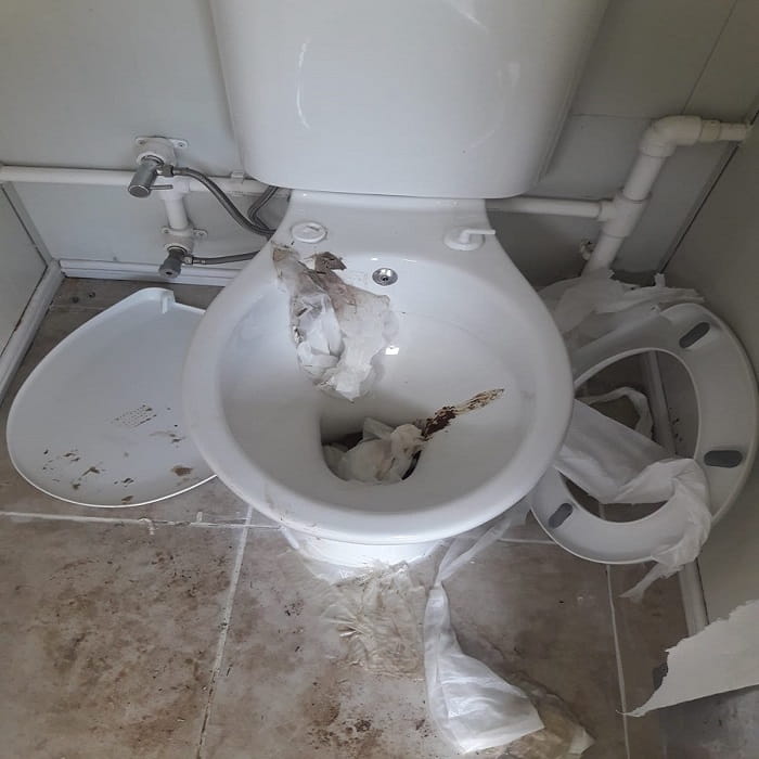 Büyükada’daki Adalar Belediyesi Tuvaletleri Pislik İçinde!